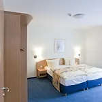 Parkhotel Iv Jahreszeiten فندق