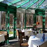 فندق Parkhotel Iv Jahreszeiten 4*