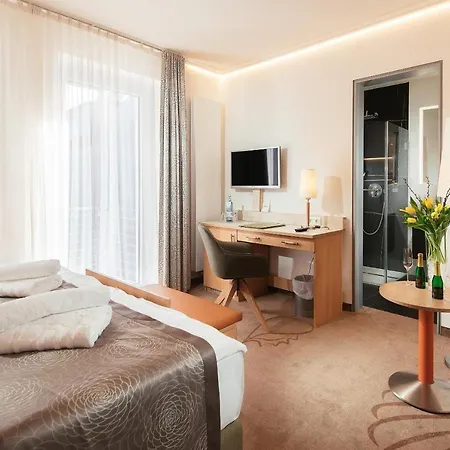 Hotel Parkhotel Iv Jahreszeiten
