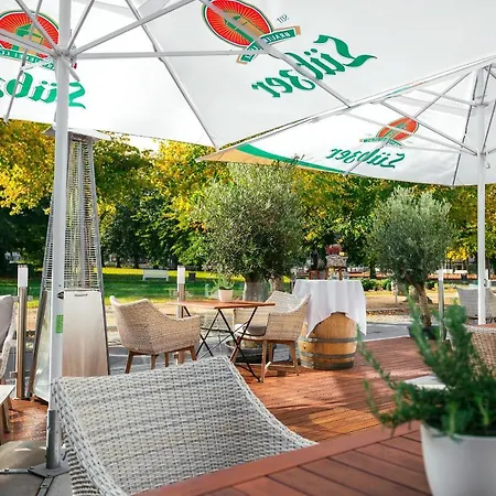 Hotel Parkhotel Iv Jahreszeiten Ostseebad Kühlungsborn