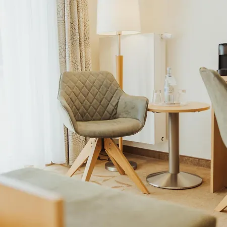 Parkhotel Iv Jahreszeiten 酒店