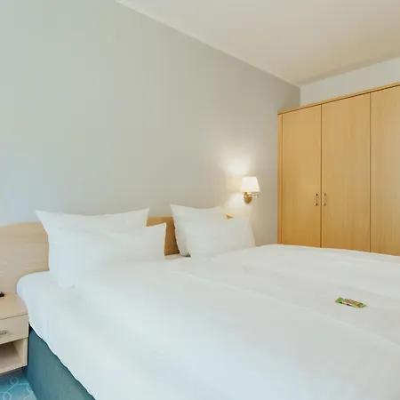 酒店 Parkhotel Iv Jahreszeiten 4*