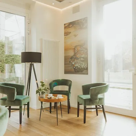فندق Parkhotel Iv Jahreszeiten 4*