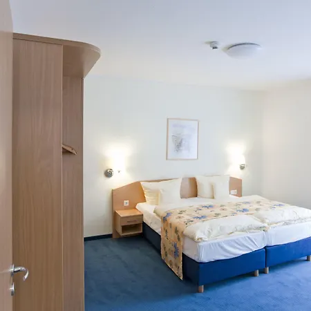 Parkhotel Iv Jahreszeiten فندق