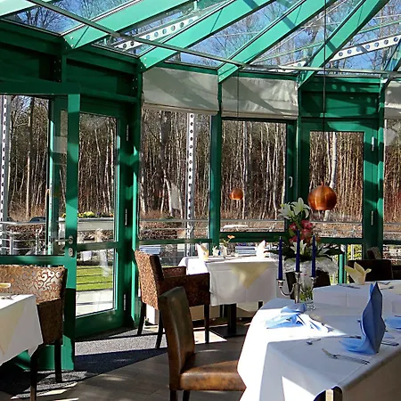 فندق Parkhotel Iv Jahreszeiten 4*