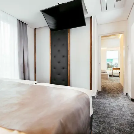 Parkhotel Iv Jahreszeiten 4*